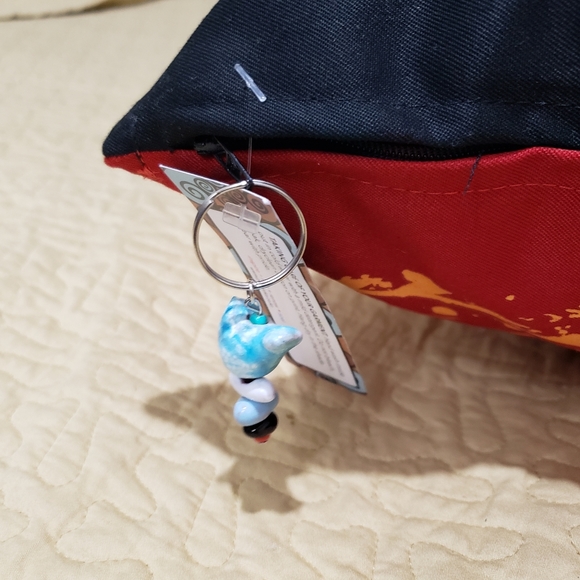 Traveling Is Learning Peperuka accent pillow - Picture 5 of 7